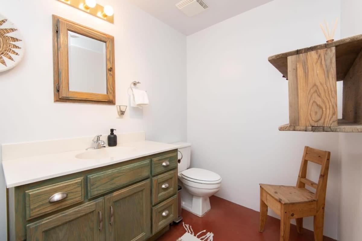 Renovated Lodge - Room 2 With Pool Access Джошуа-Три Экстерьер фото